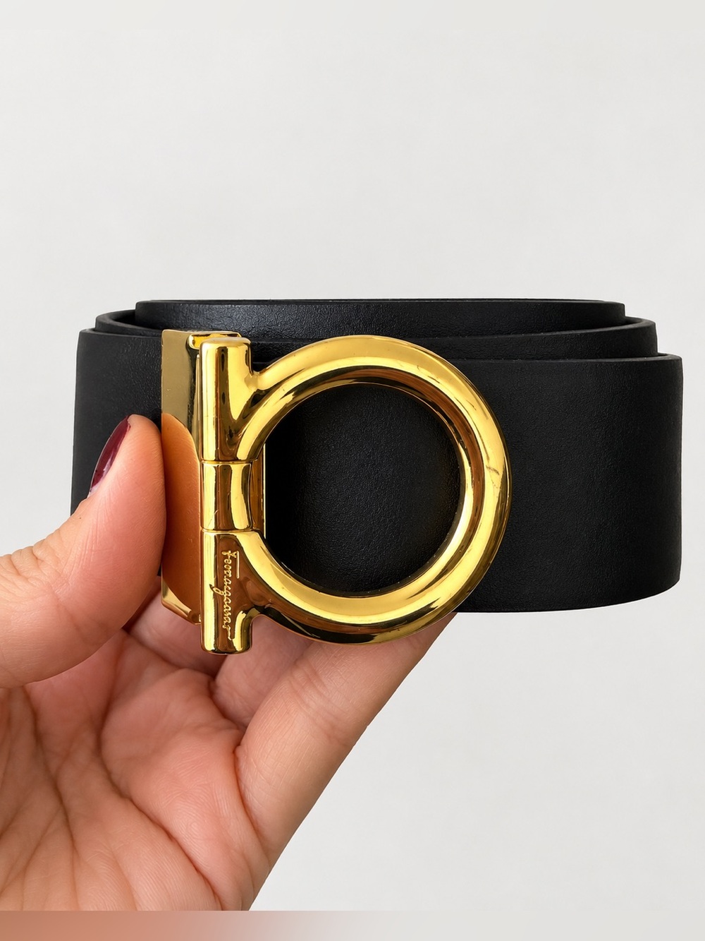 Salvatore Ferragamo Black Leather Belt Gold Gancini Buckle, Made in Italy
